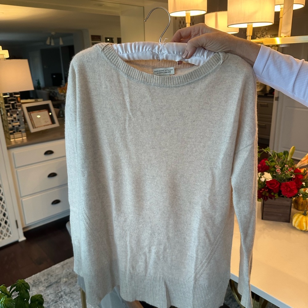 100% 2-ply cashmere sweater